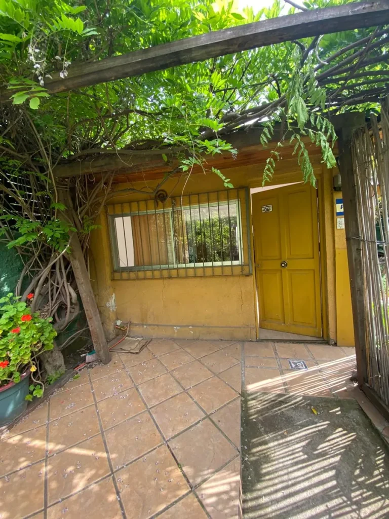 D_NQ_NP_2X_648998-MLC95018699516_102025-F-preciosa-casa-secundaria-oficina-con-entrada-independiente