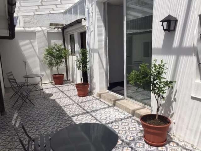 D_NQ_NP_2X_767845-MLC89877466723_082025-F-clasica-casa-oficina-en-venta-valenzuela-castillo