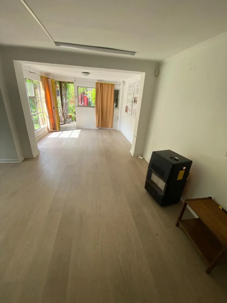 D_NQ_NP_2X_920650-MLC95018243086_102025-F-preciosa-casa-secundaria-oficina-con-entrada-independiente